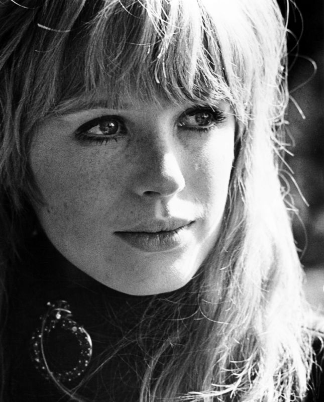 Marianne Faithful