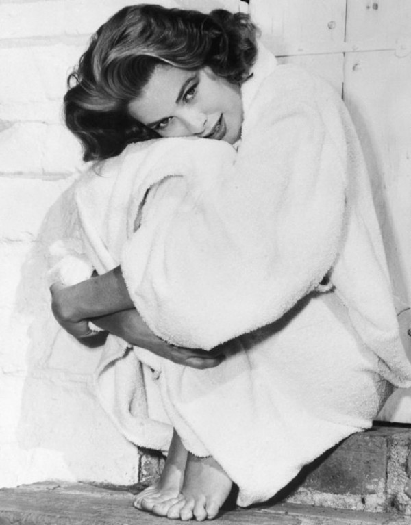 Grace Kelly Bundles up in her Robe